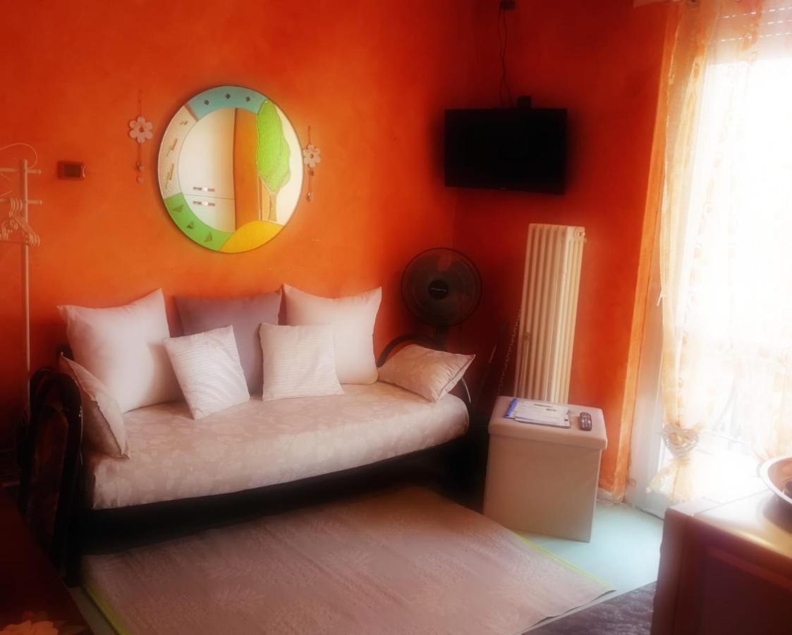 B&B Il Giardino Delle Fate Лекко Екстер'єр фото